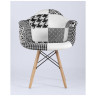 Диваны и кресла Eames в стиле пэчворк черно-белое, ножки массив бука