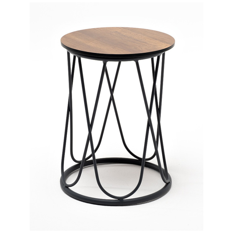 Деревянные столики 