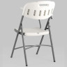 КЕЙТ СО СТОЛИКОМ пластиковый стул со столиком на крепком металлическом каркасе.